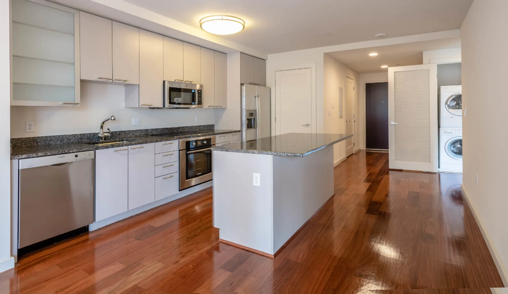 101 Canal St, North End