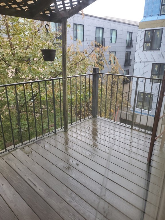 8 Sewall St, Mission Hill