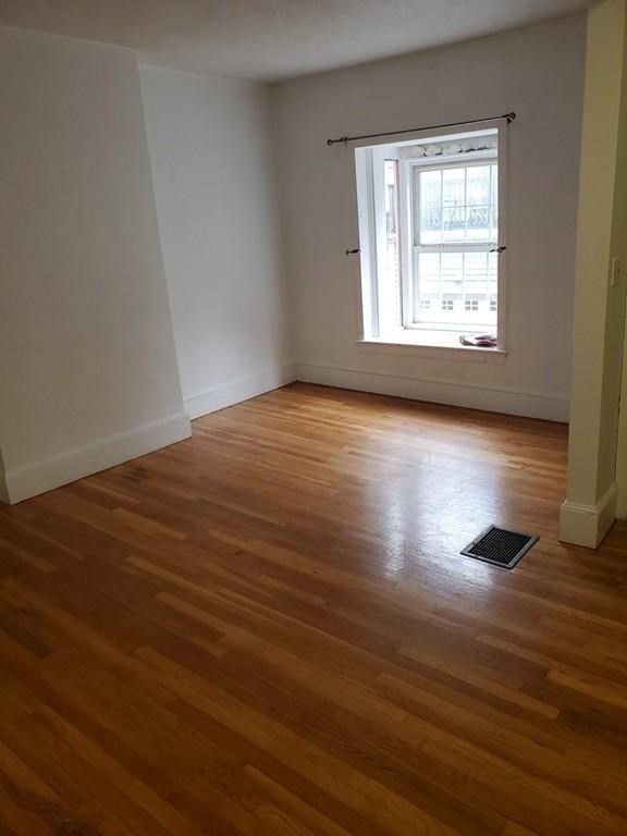 8 Sewall St, Mission Hill