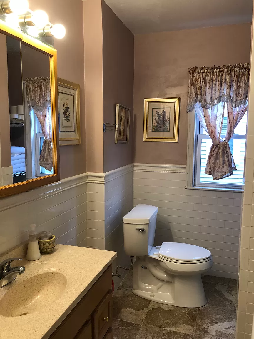 17 Holman St, Allston