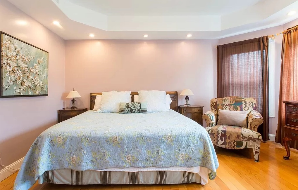 17 Holman St, Allston