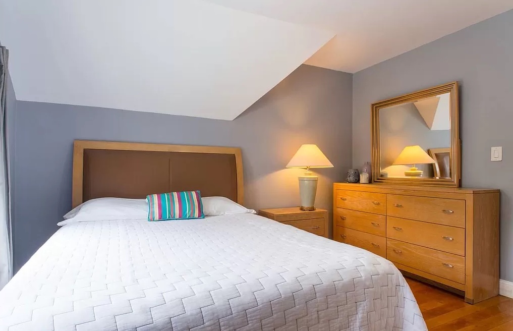 17 Holman St, Allston