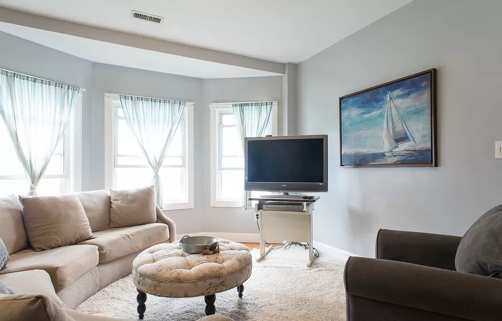 17 Holman St, Allston