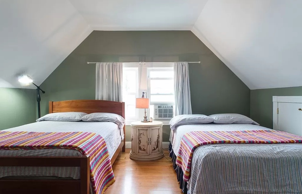 17 Holman St, Allston