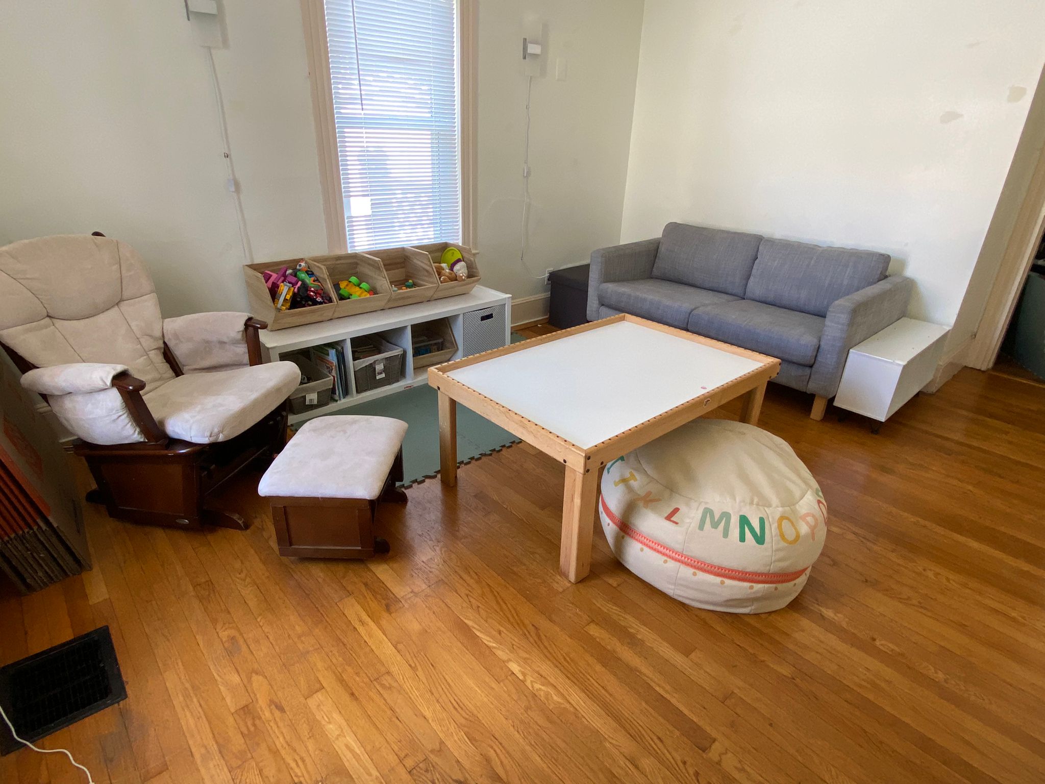 124 Carlisle St, Newton Center