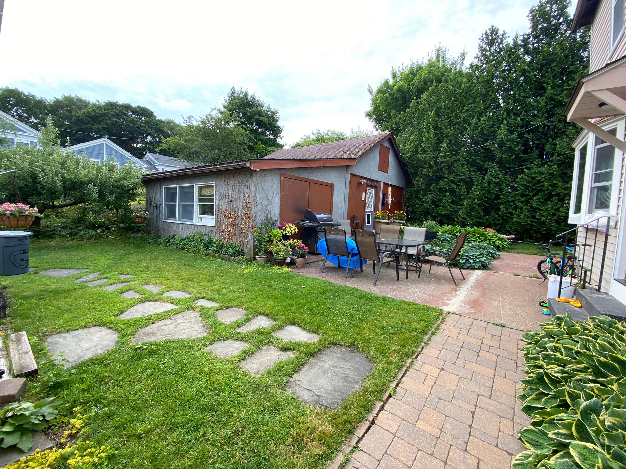 124 Carlisle St, Newton Center