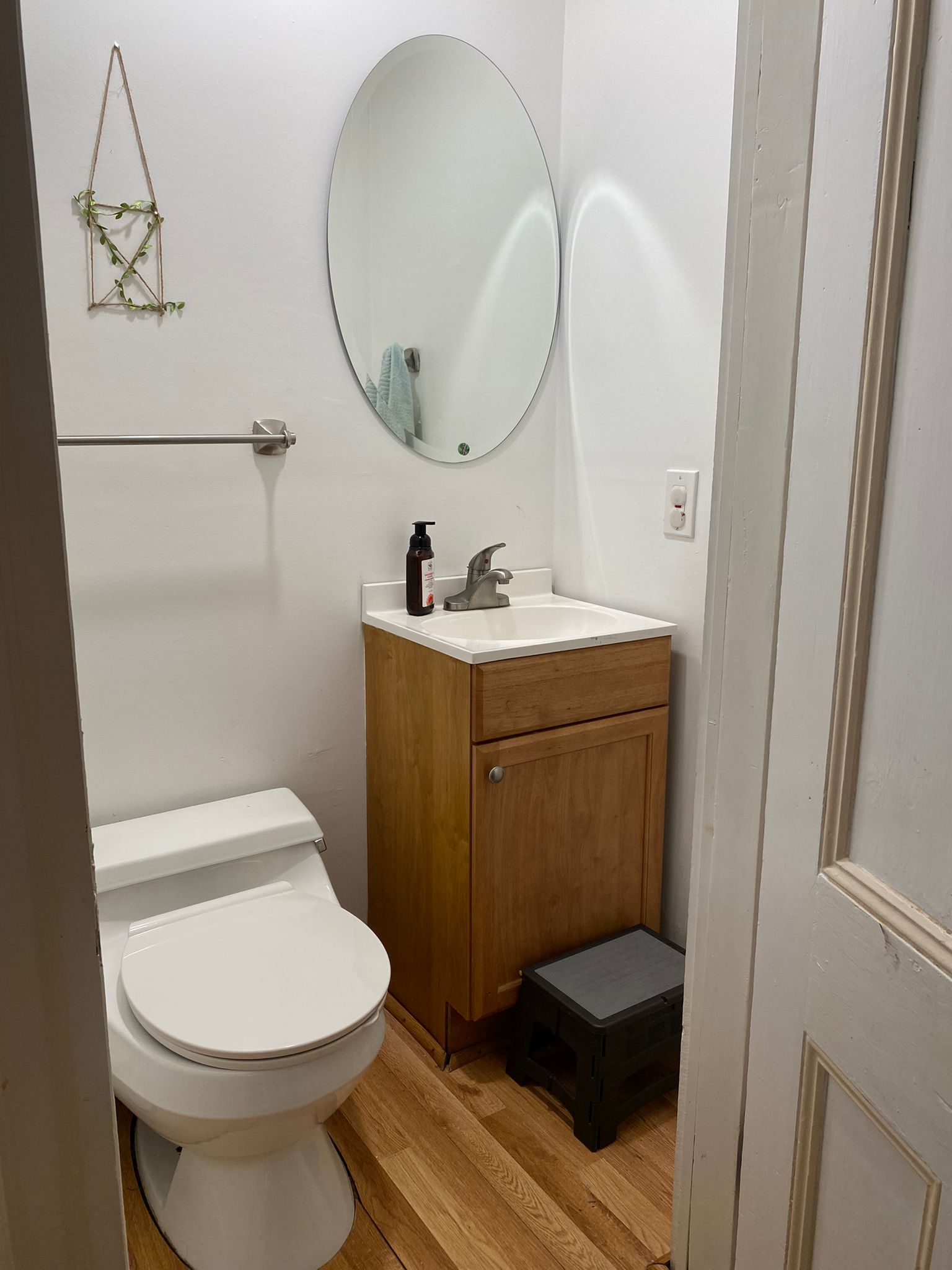 124 Carlisle St, Newton Center