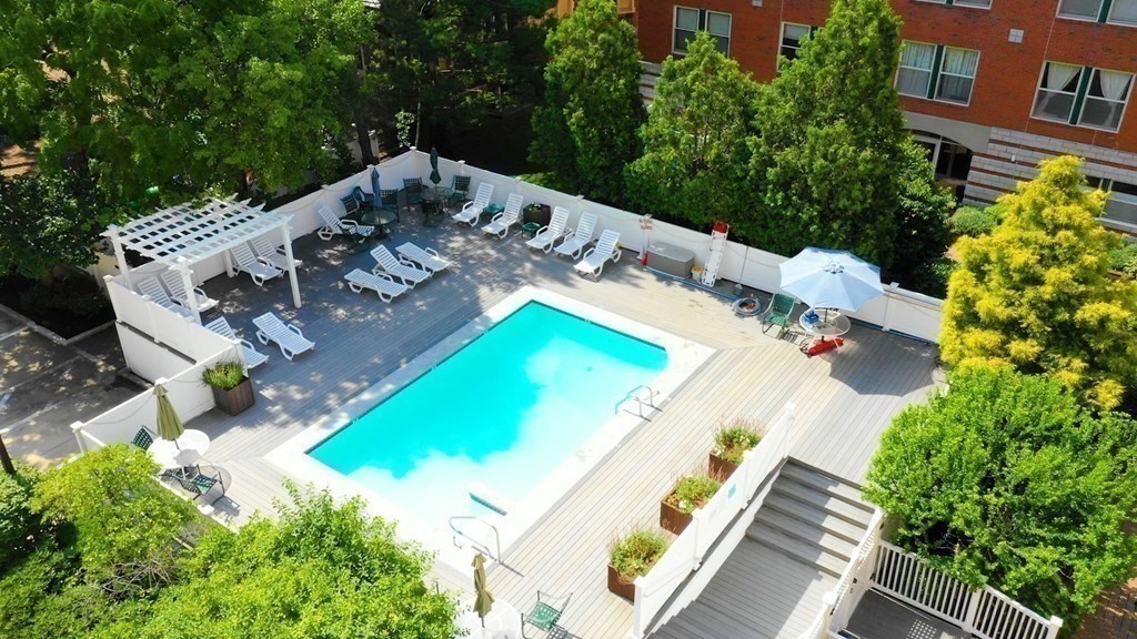 20 Webster St, Coolidge Corner