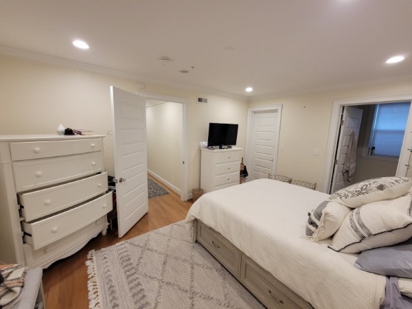 1803 Beacon St, Brookline