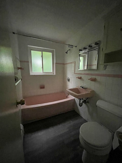 8 Bryon Rd, West Roxbury