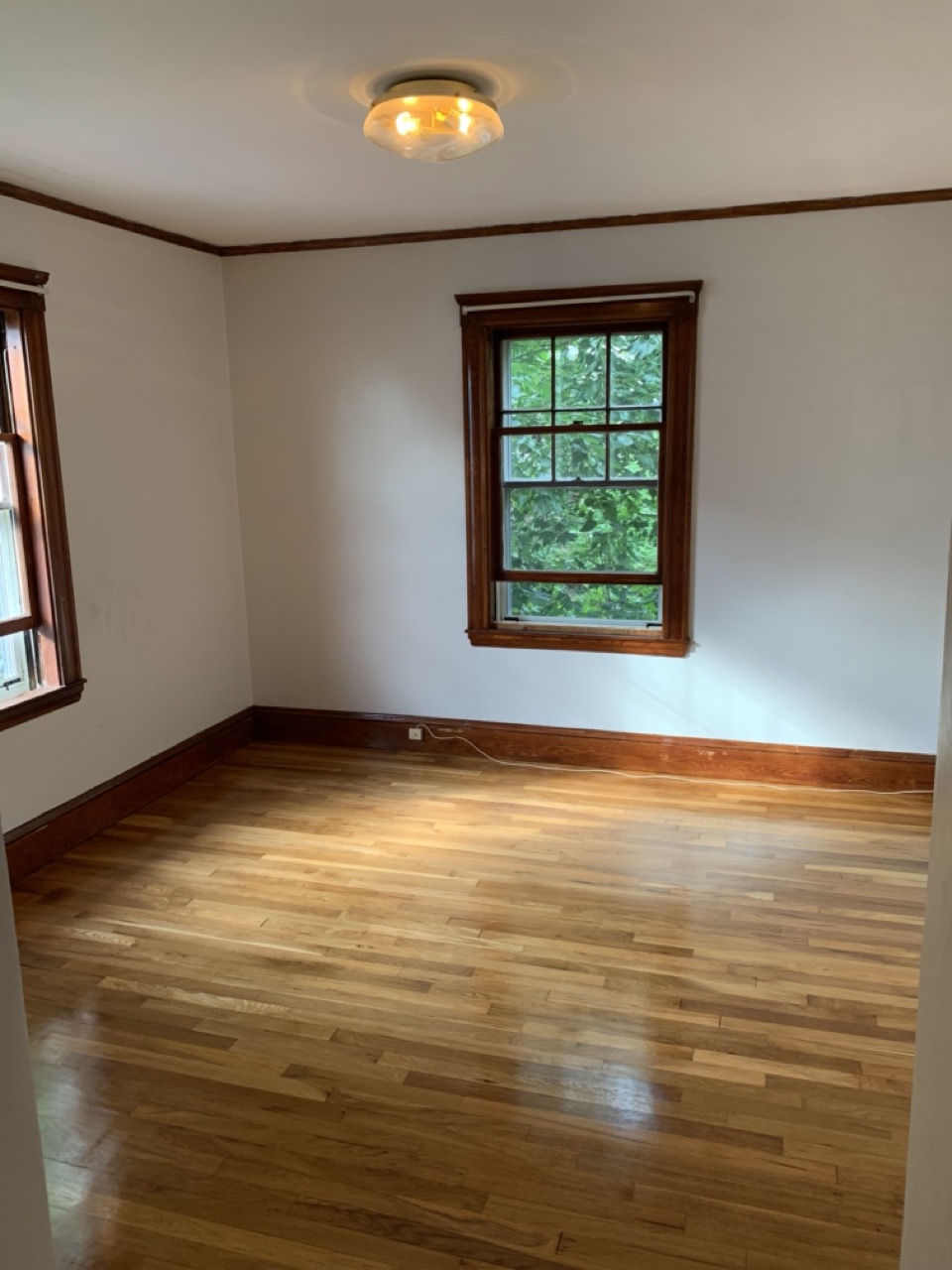 15 Upland Rd, West Somerville