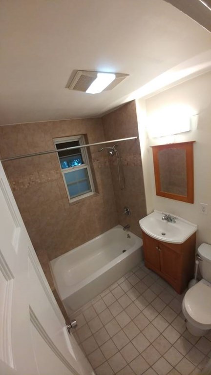 170 Bellingham Ave, Beachmont