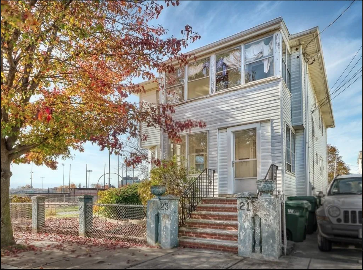 23 Renfrew St, Tufts University