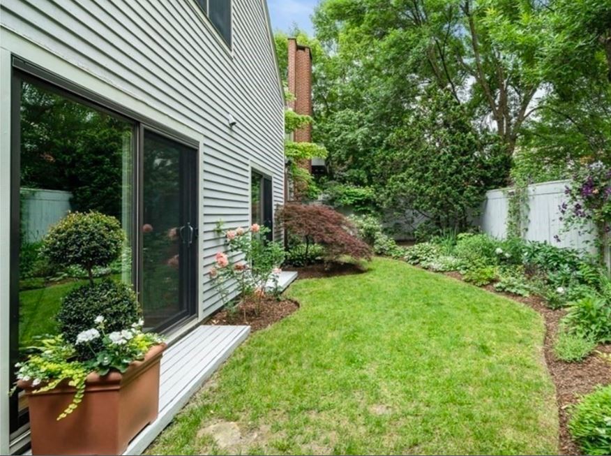 64 Grozier Rd, West Cambridge