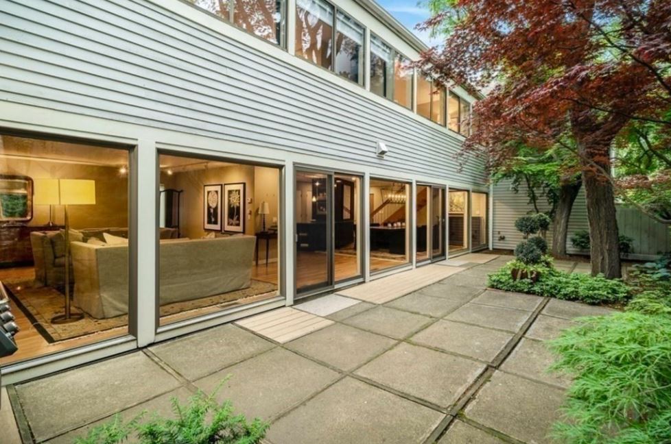 64 Grozier Rd, West Cambridge