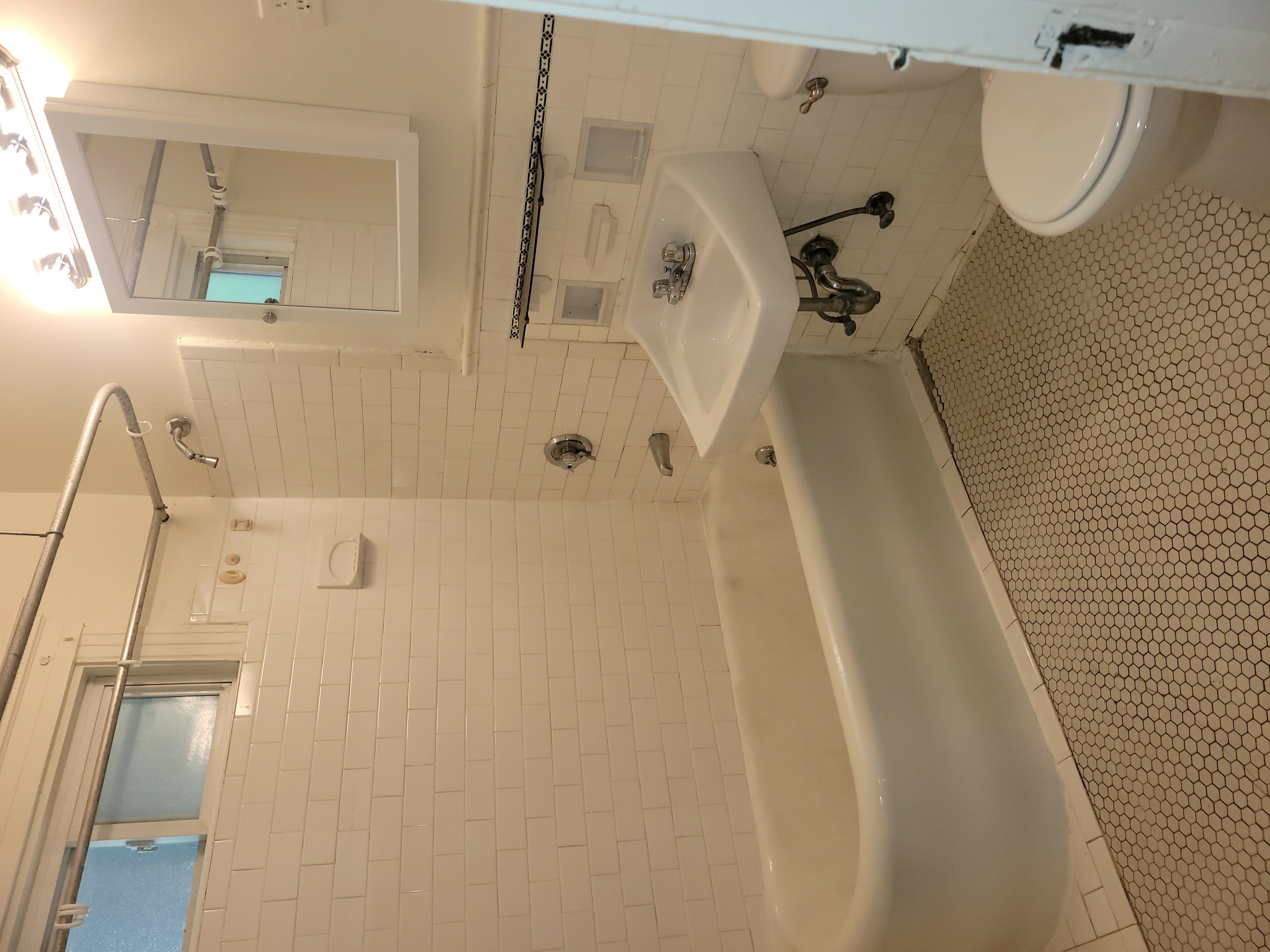 64 Oak Square Ave, Brighton