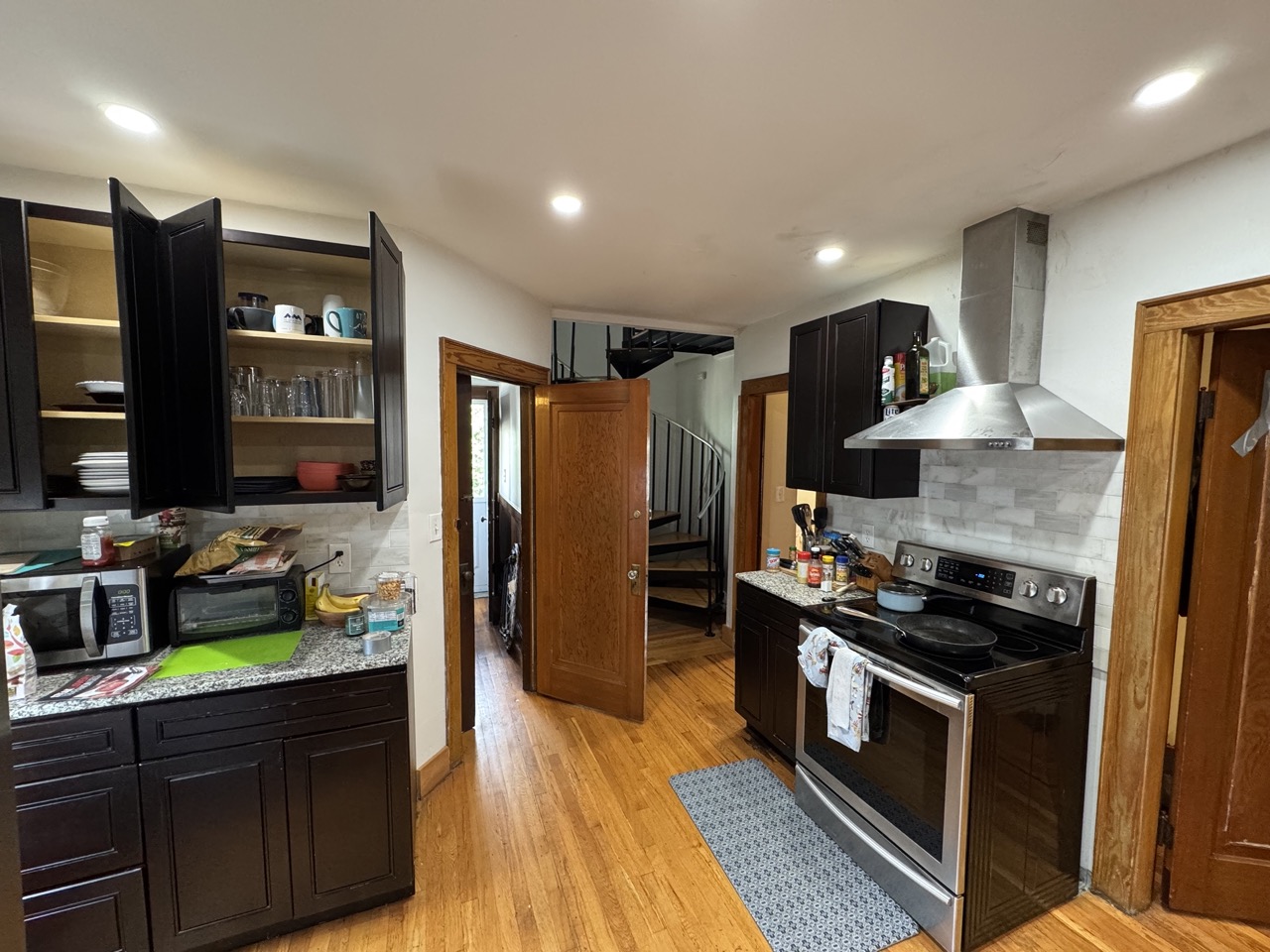 14 Renfrew St, Tufts University