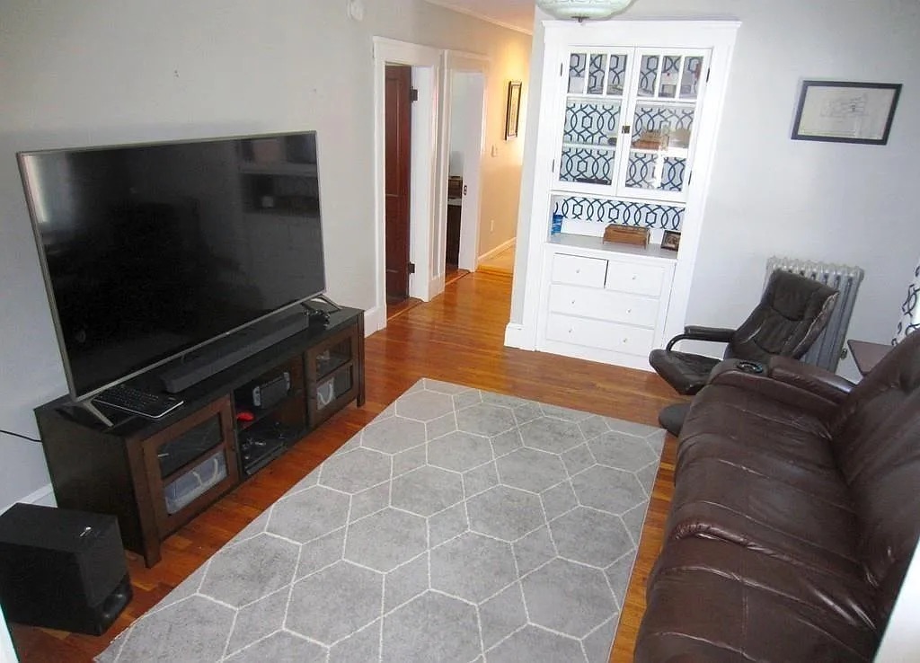 17-19 Frederick Ave, Tufts University