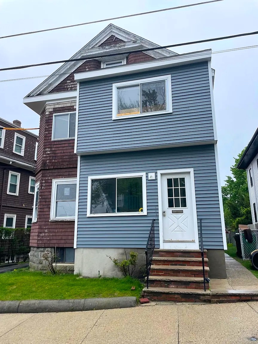 20-22 Hillsdale Rd, Tufts University