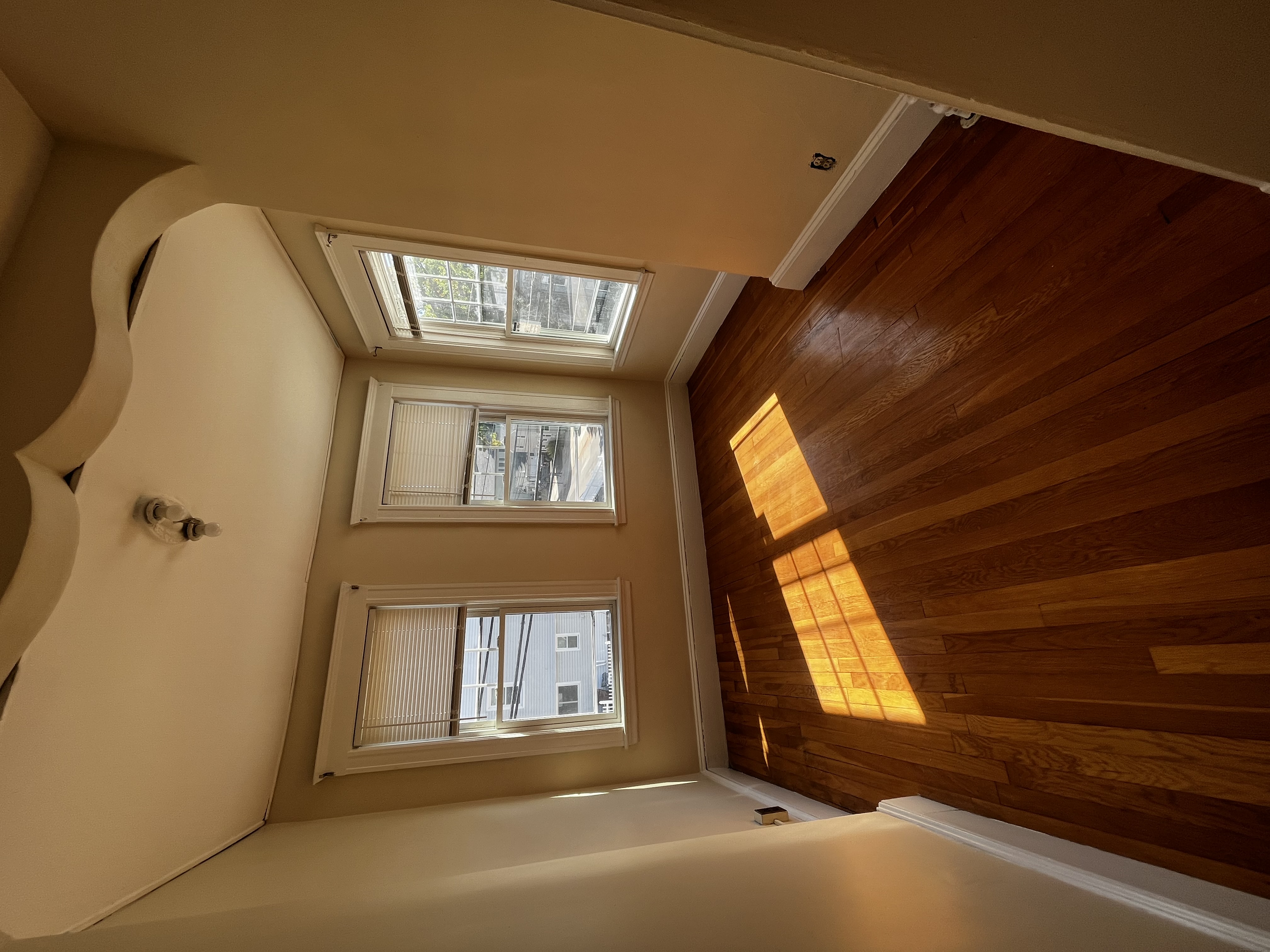 30 Lawrence St, Everett