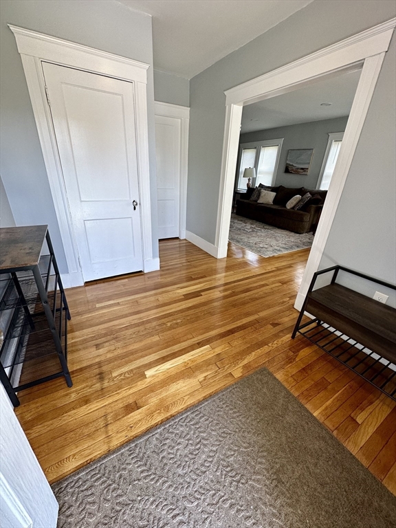 15 Colonial Ave, Newtonville