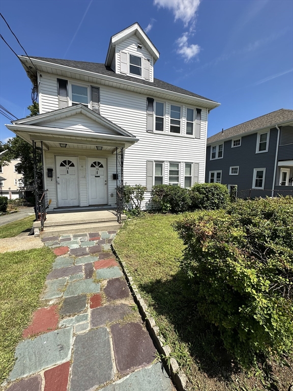 15 Colonial Ave, Newtonville