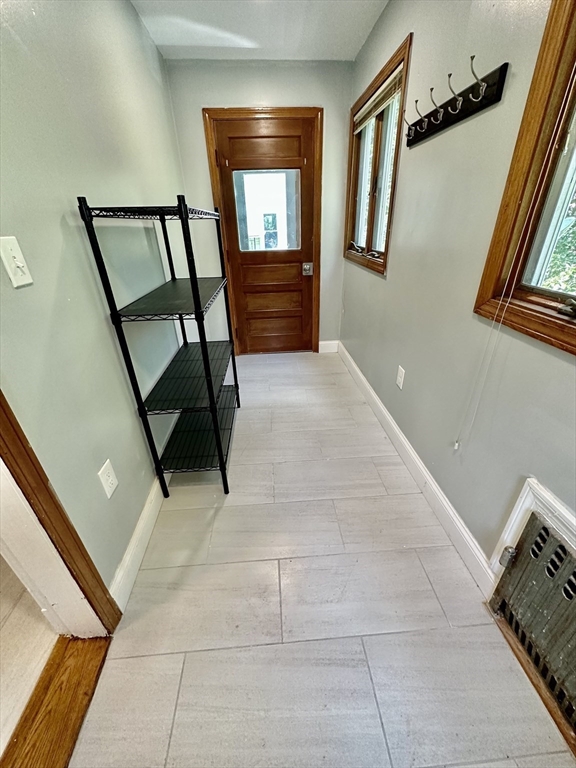 15 Colonial Ave, Newtonville