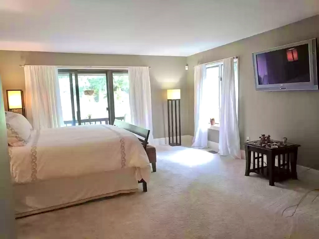 https://ygl-photos.s3.us-west-004.backblazeb2.com/3596O6807b9219643d.jpg