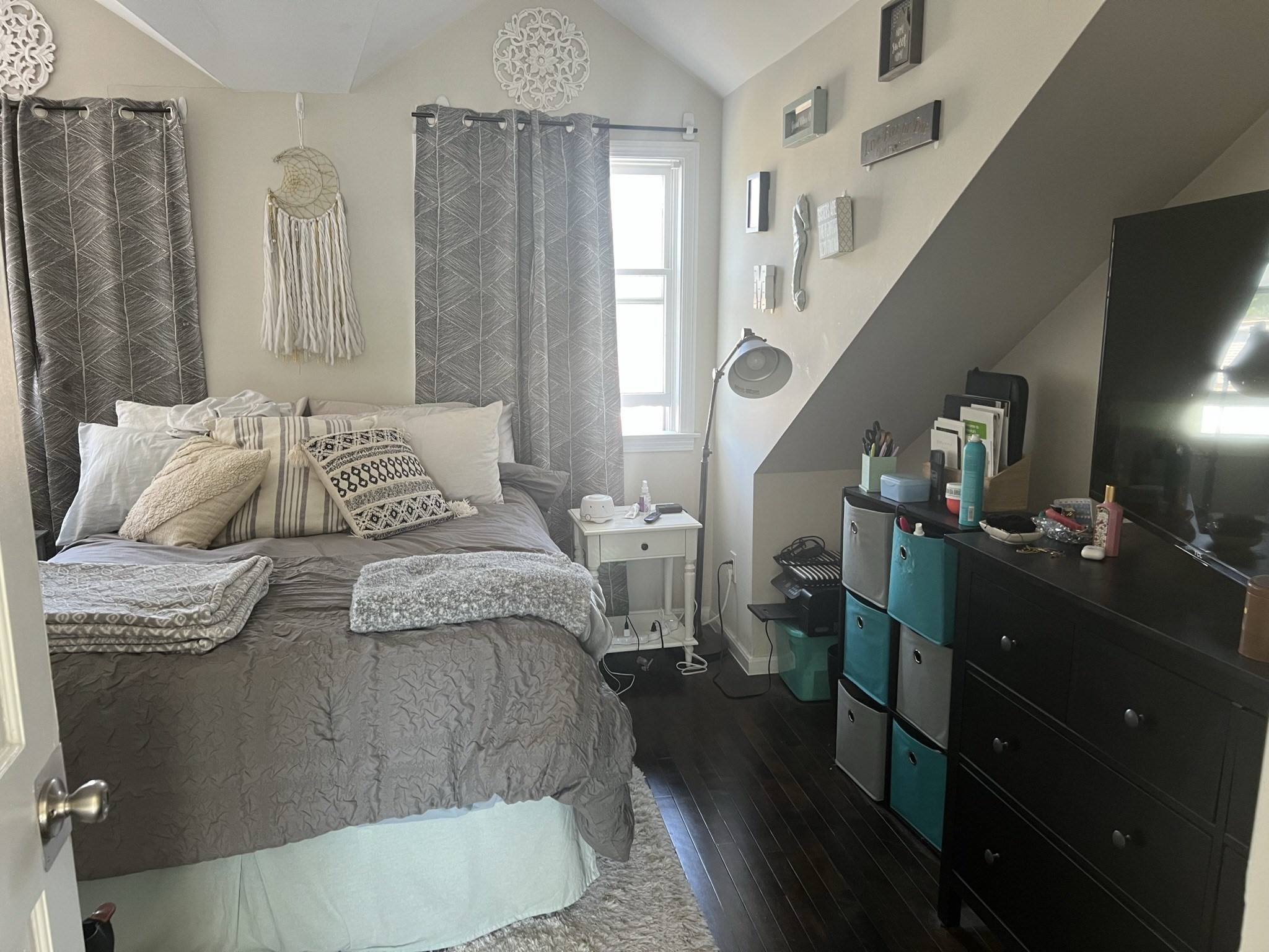 https://ygl-photos.s3.us-west-004.backblazeb2.com/3596O682b637b06a13.jpg