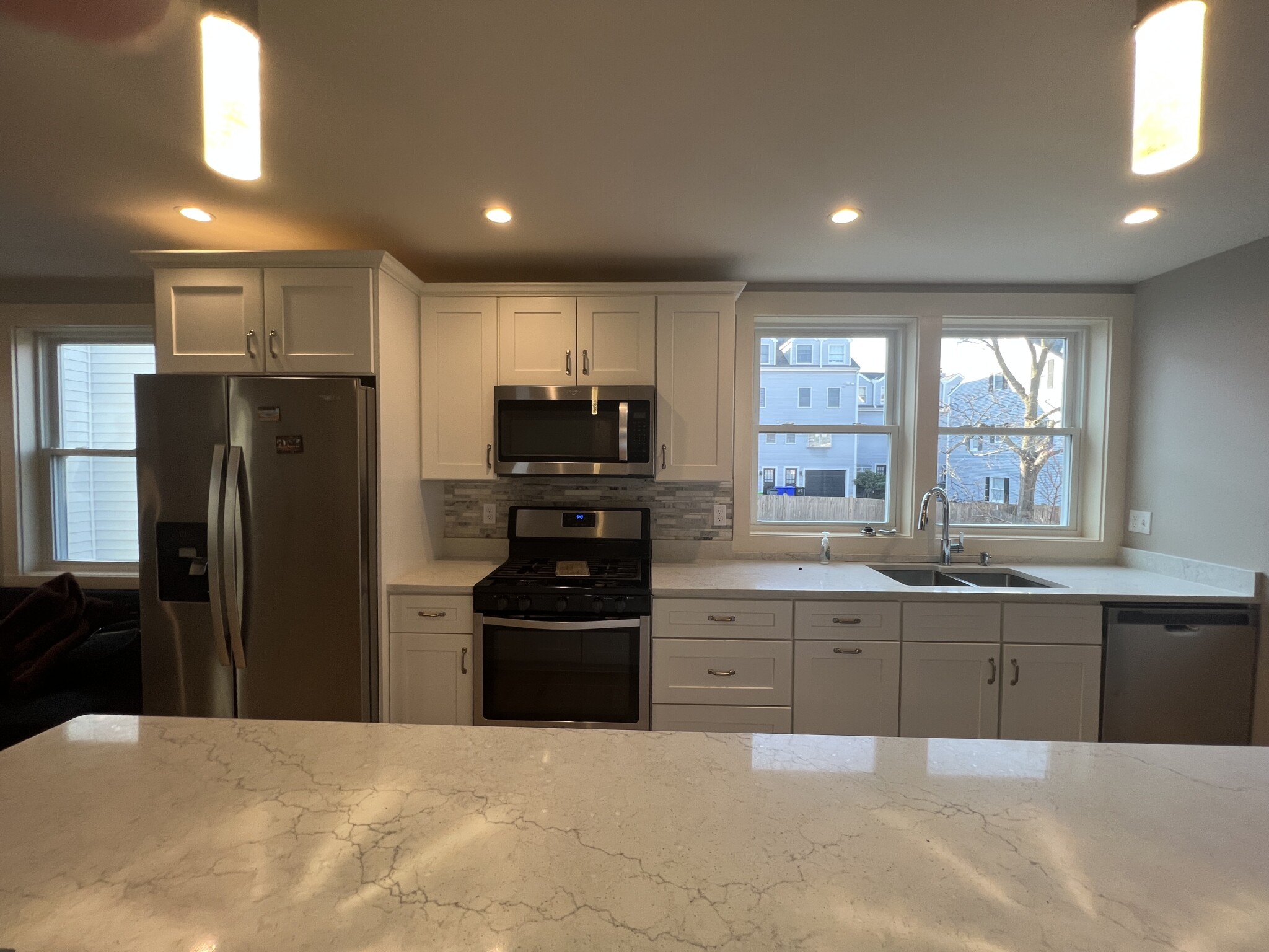 39 Snow St., Brighton, MA - 4,500 USD/ month