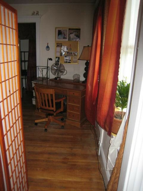 28 Quint Ave. - 1,995USD / month