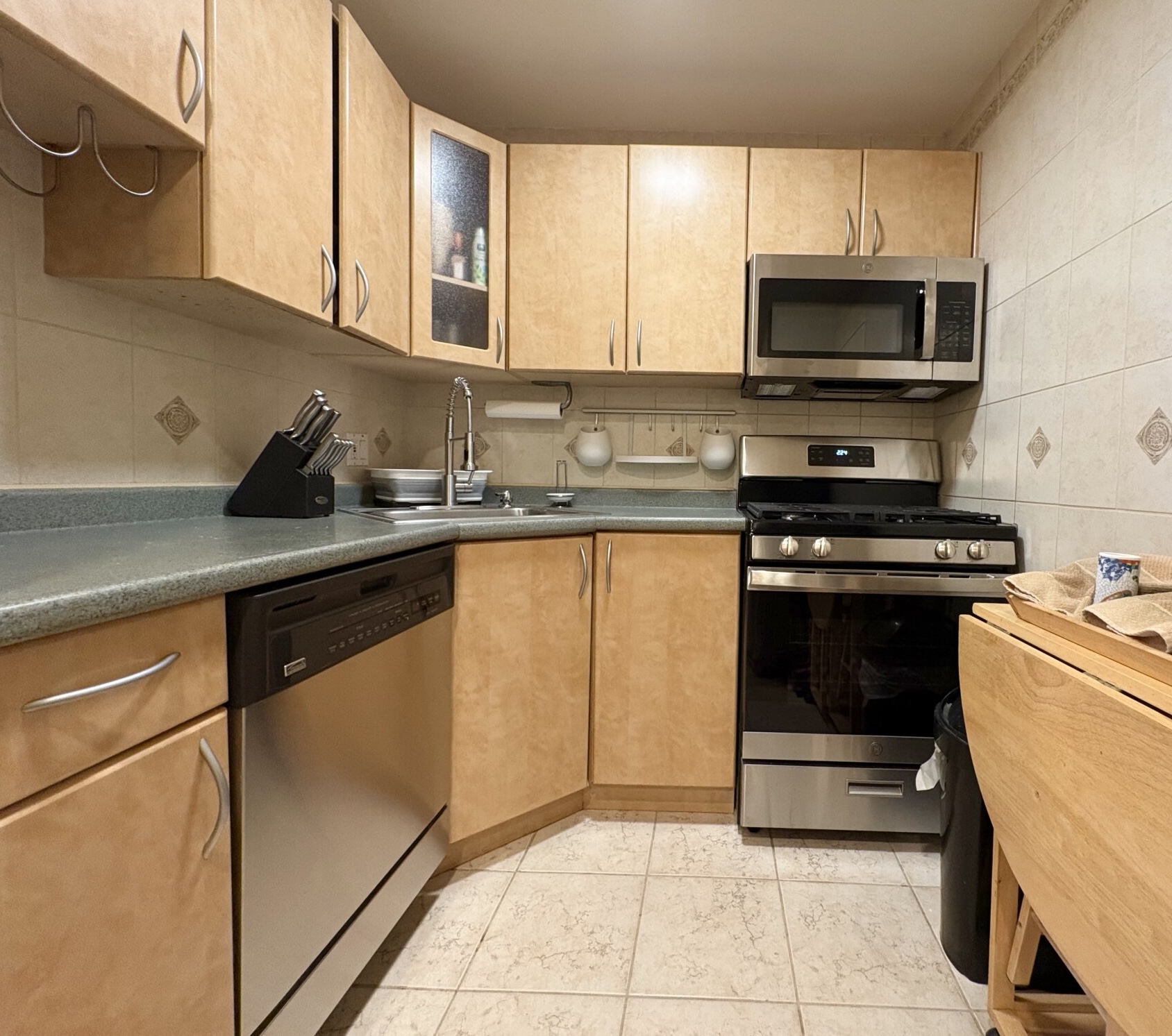 Photos of apartment on Colborne Rd.,Boston MA 02135