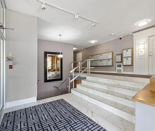 Photos of apartment on Hammond Pond Pkwy.,Chestnut Hill MA 02467