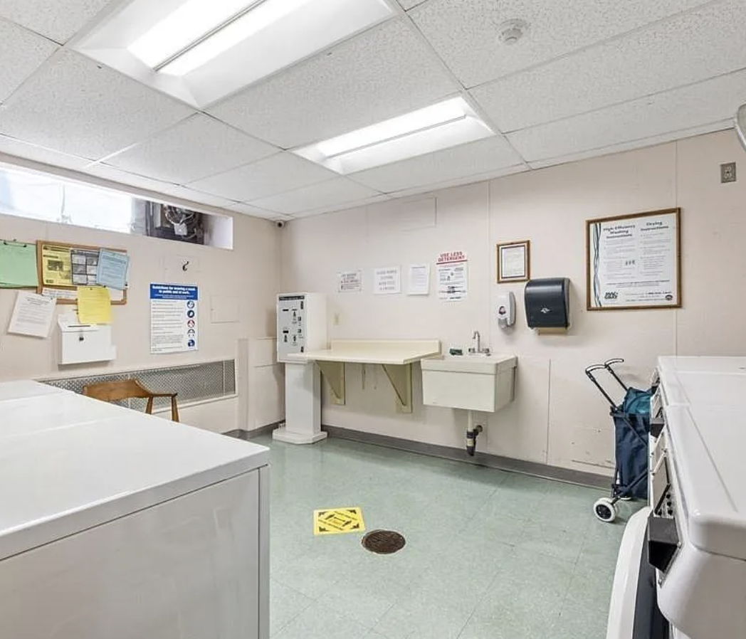 Photos of apartment on Hammond Pond Pkwy.,Chestnut Hill MA 02467