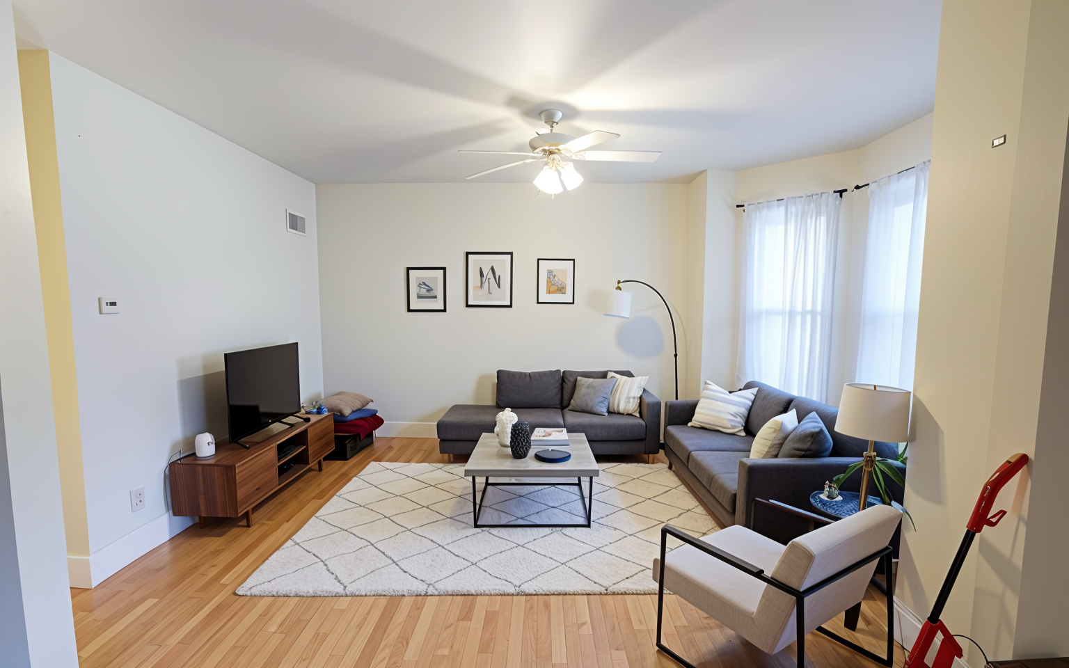 Photos of apartment on Freeman St.,Brookline MA 02446