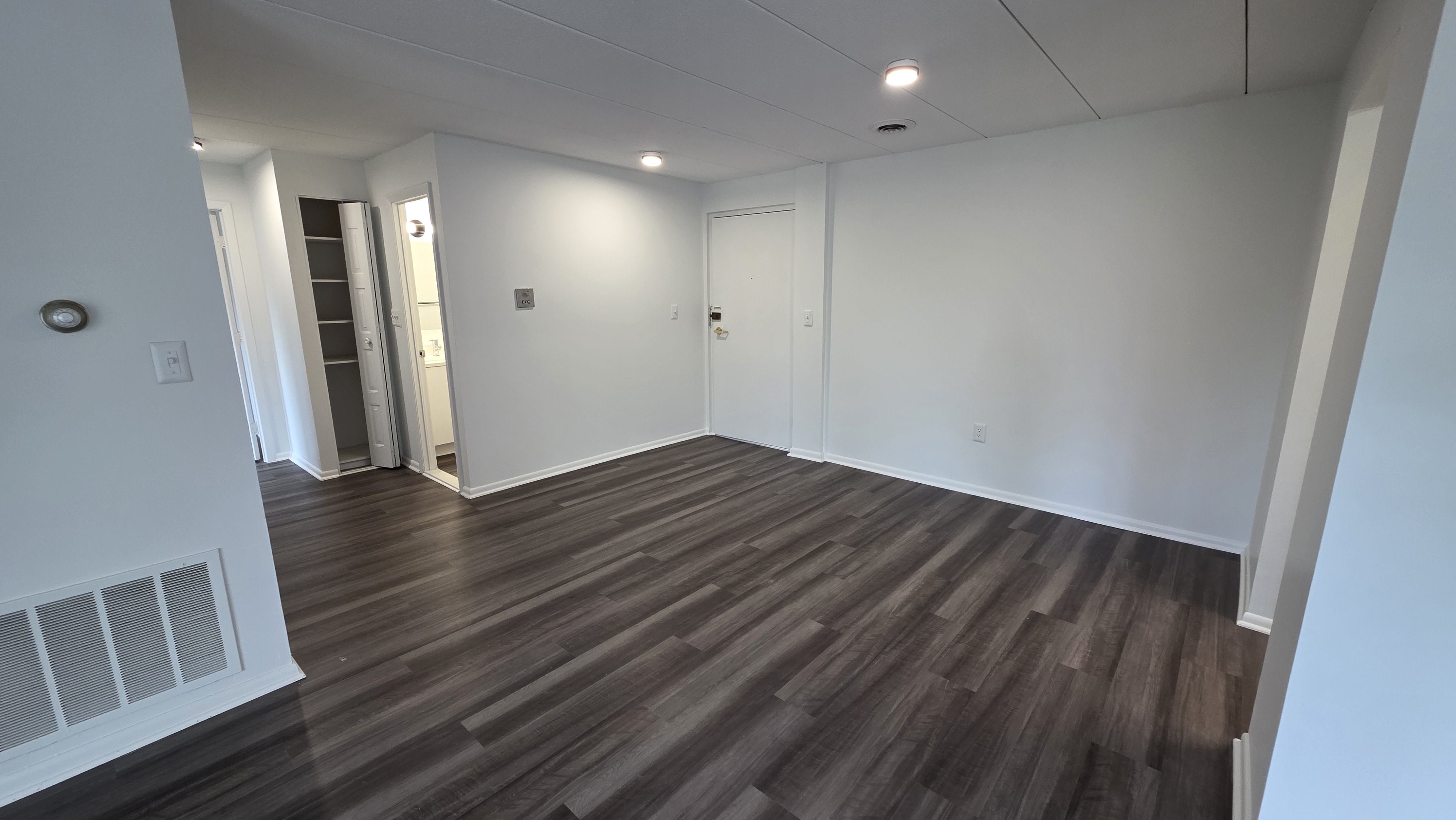 Photos of apartment on Hill Rd.,Belmont MA 02478