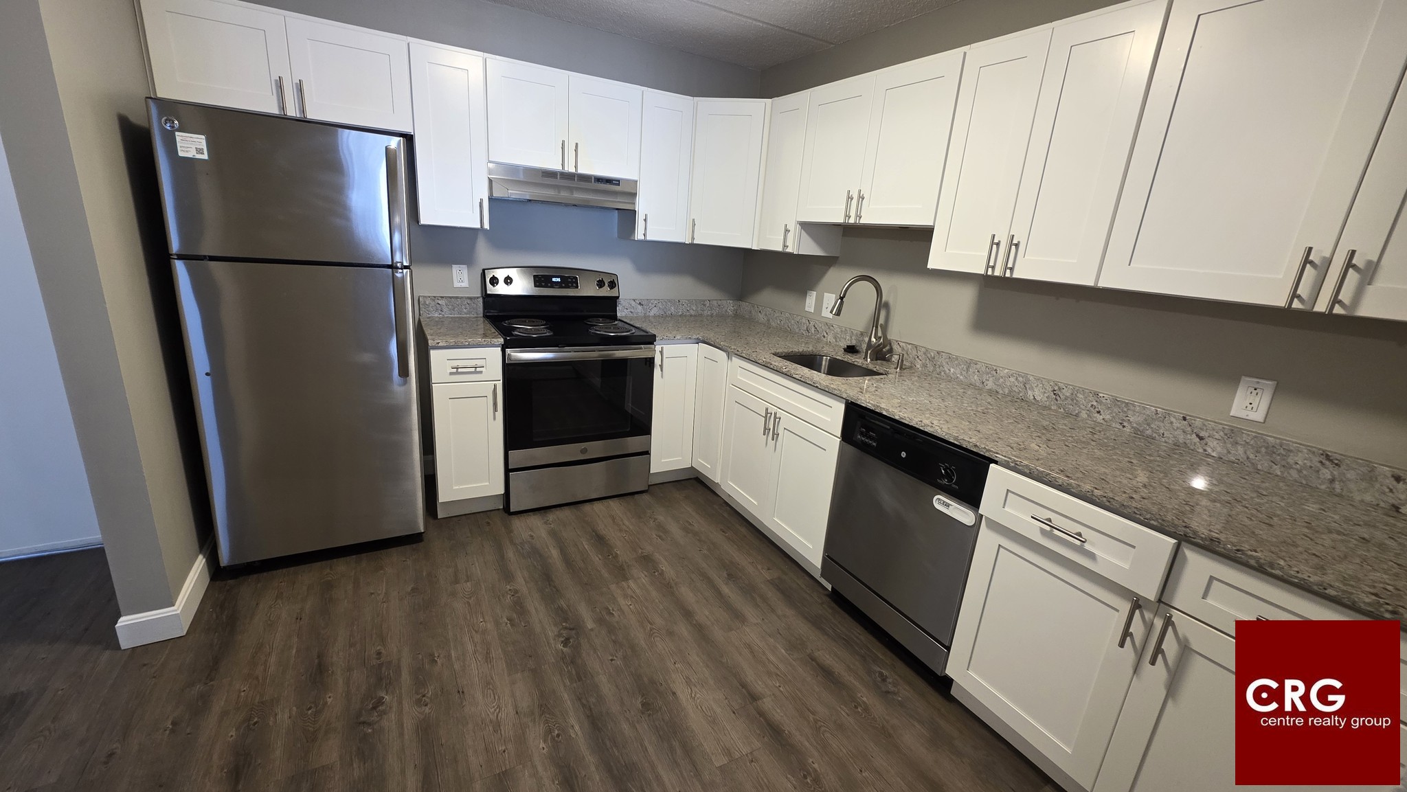 25 South Point Dr. — Dorchester