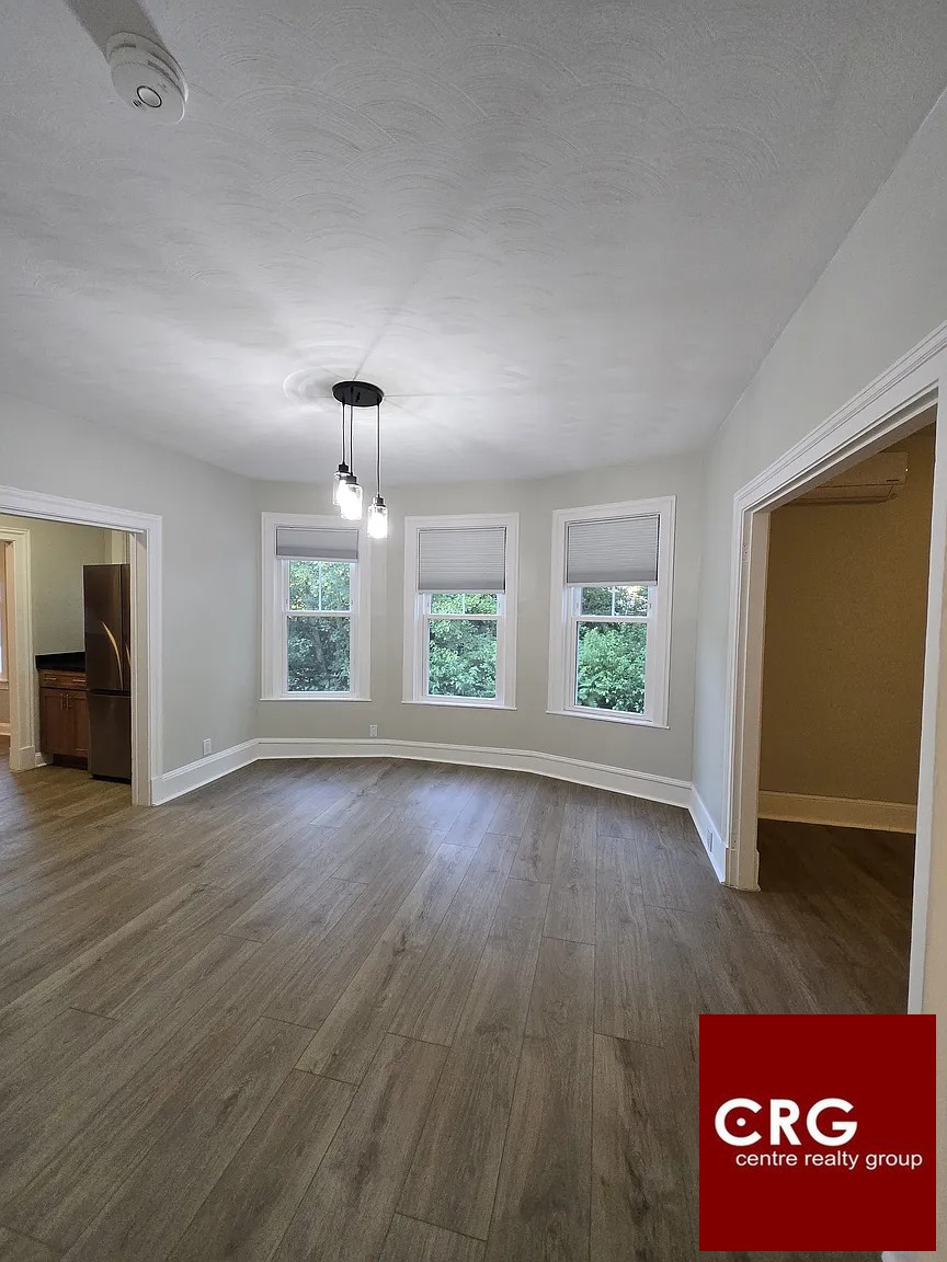 4 Woodville Ter. — Roxbury