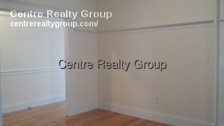 70 Oak Square Ave, Brighton