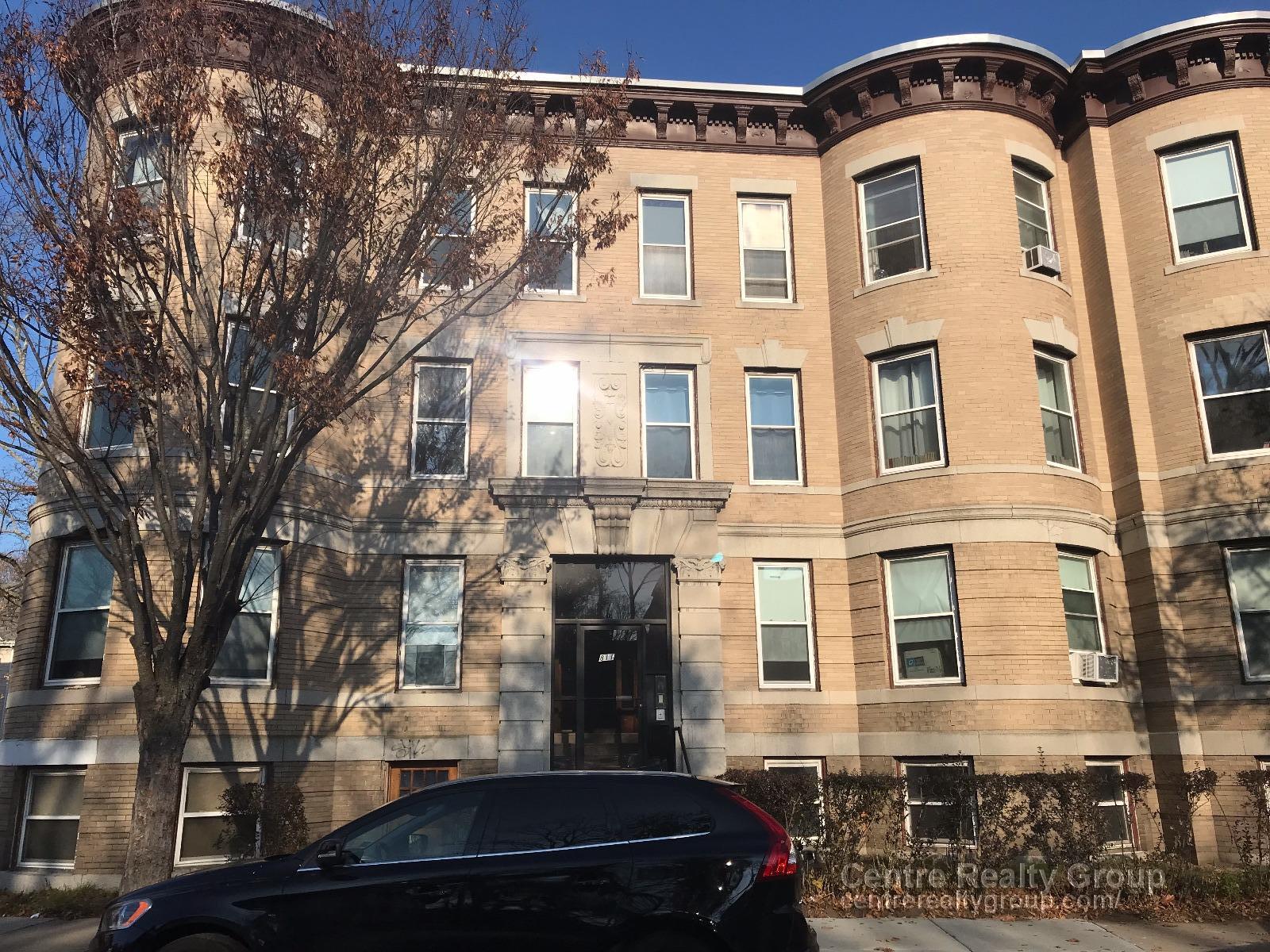 807 Centre St, Jamaica Plain