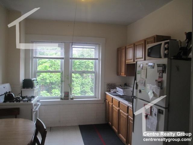 141 Fuller St, Coolidge Corner