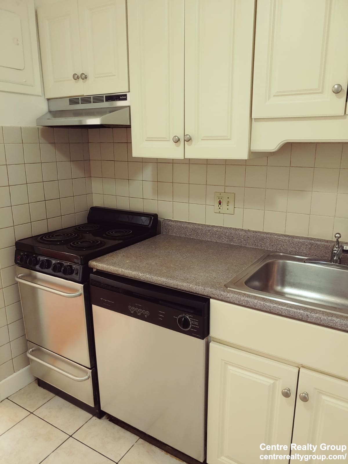 9 Charlesbank Rd, Newton