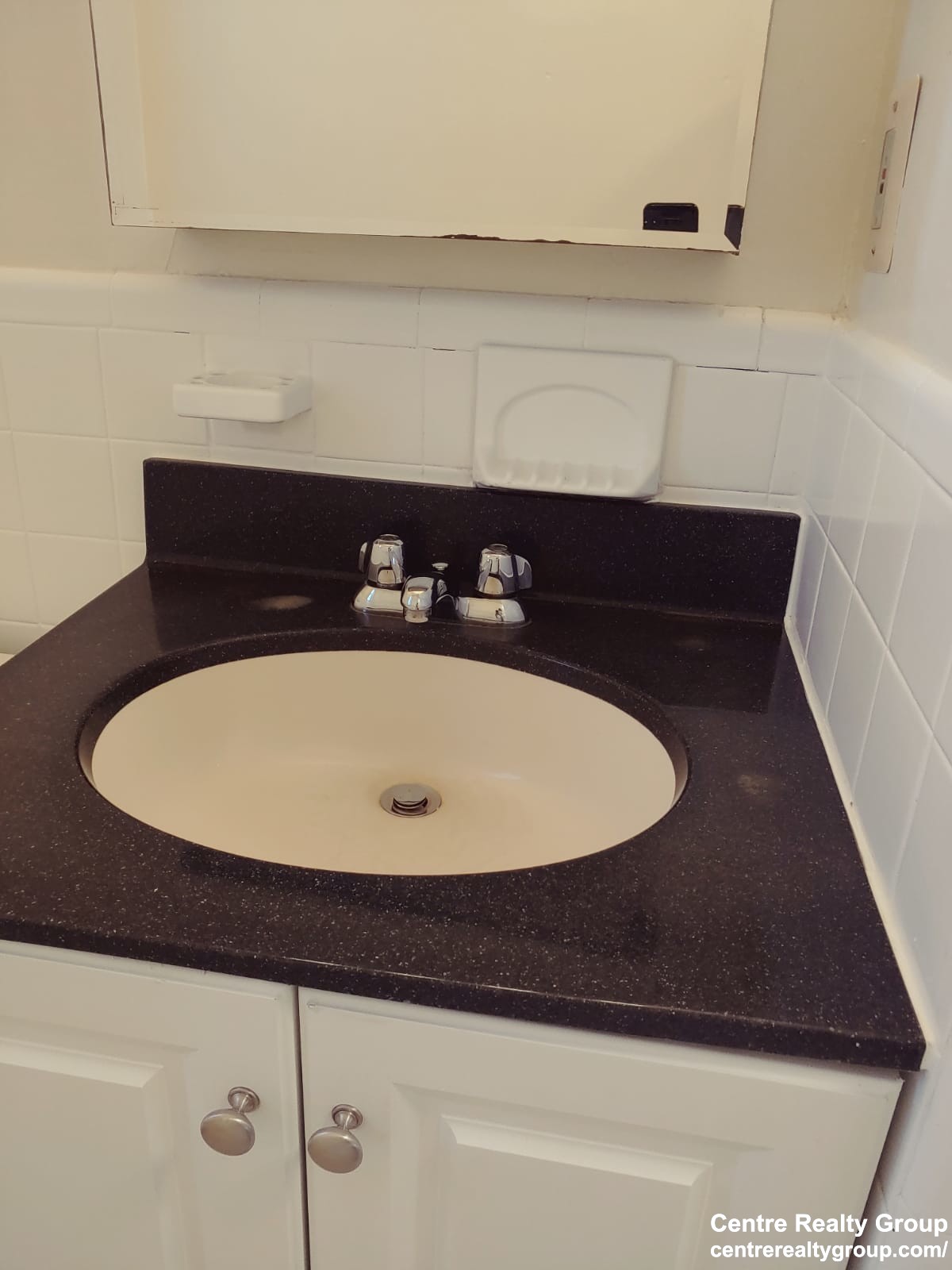 9 Charlesbank Rd, Newton