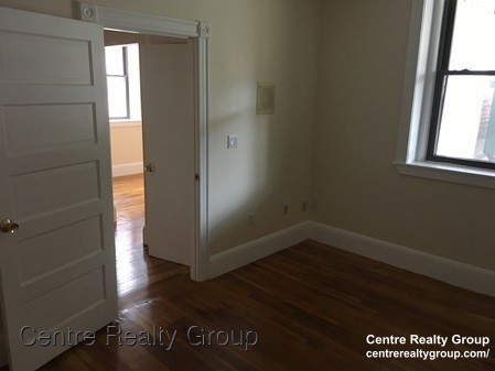 12 Dean Rd, Brookline