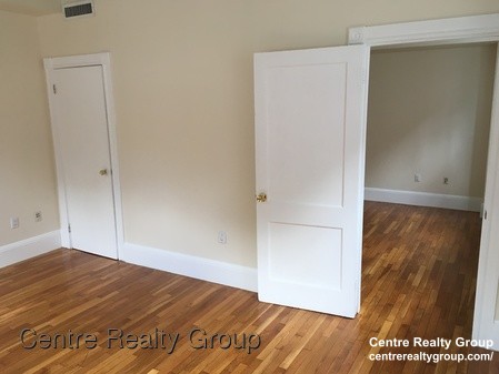 12 Dean Rd, Brookline