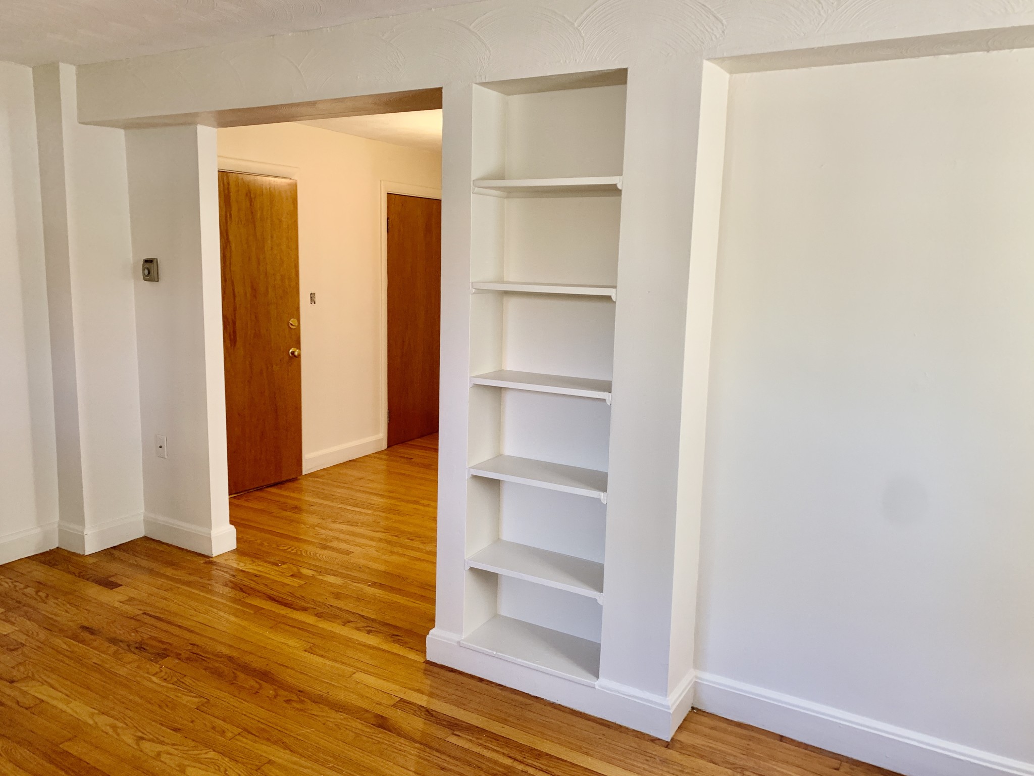 182 Church St, Newtonville