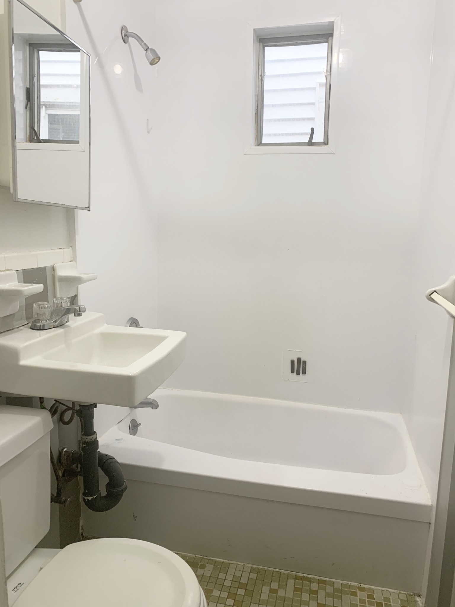 8 Parker Hill Ave, Mission Hill