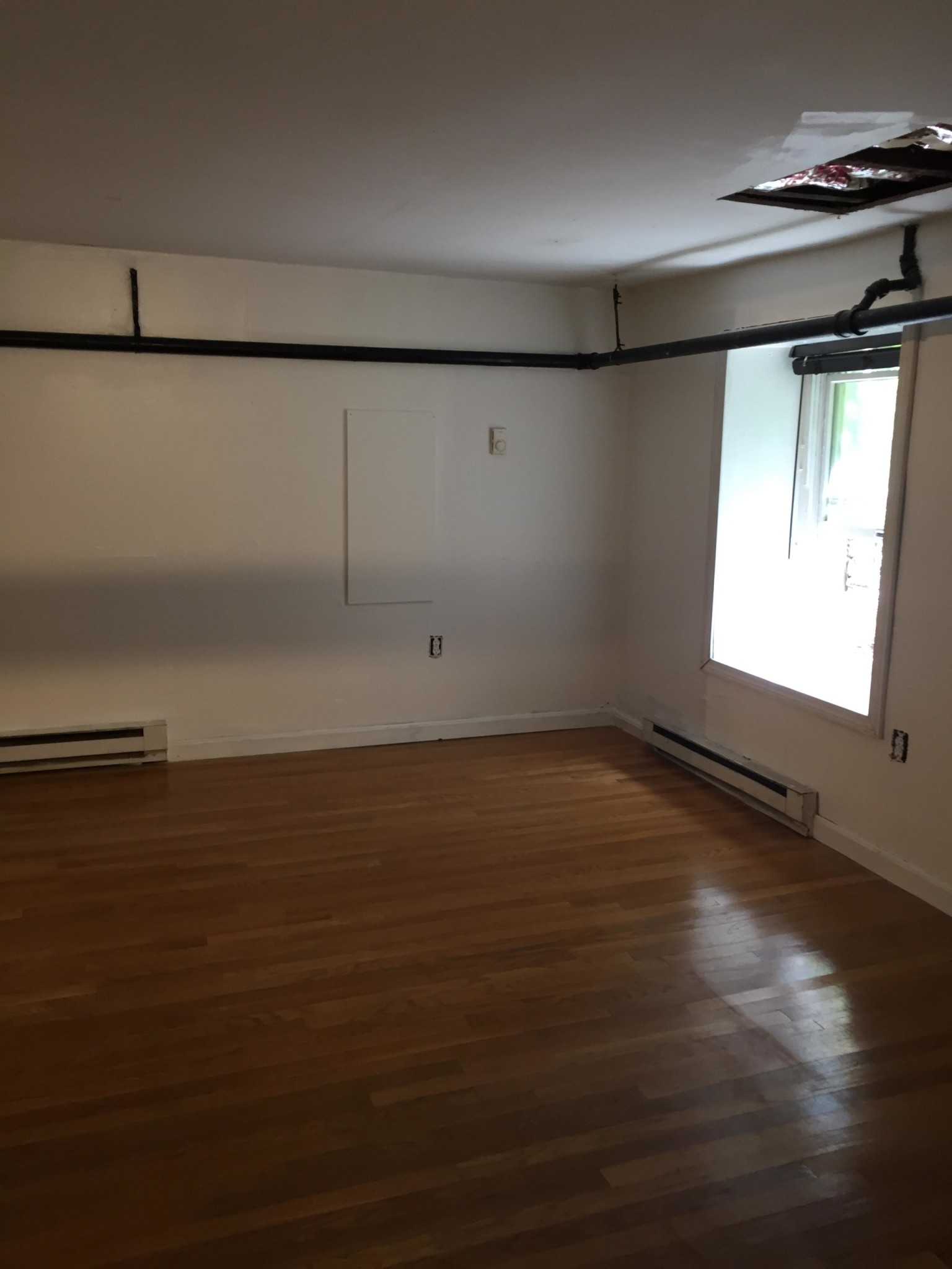 686 Parker St, Mission Hill