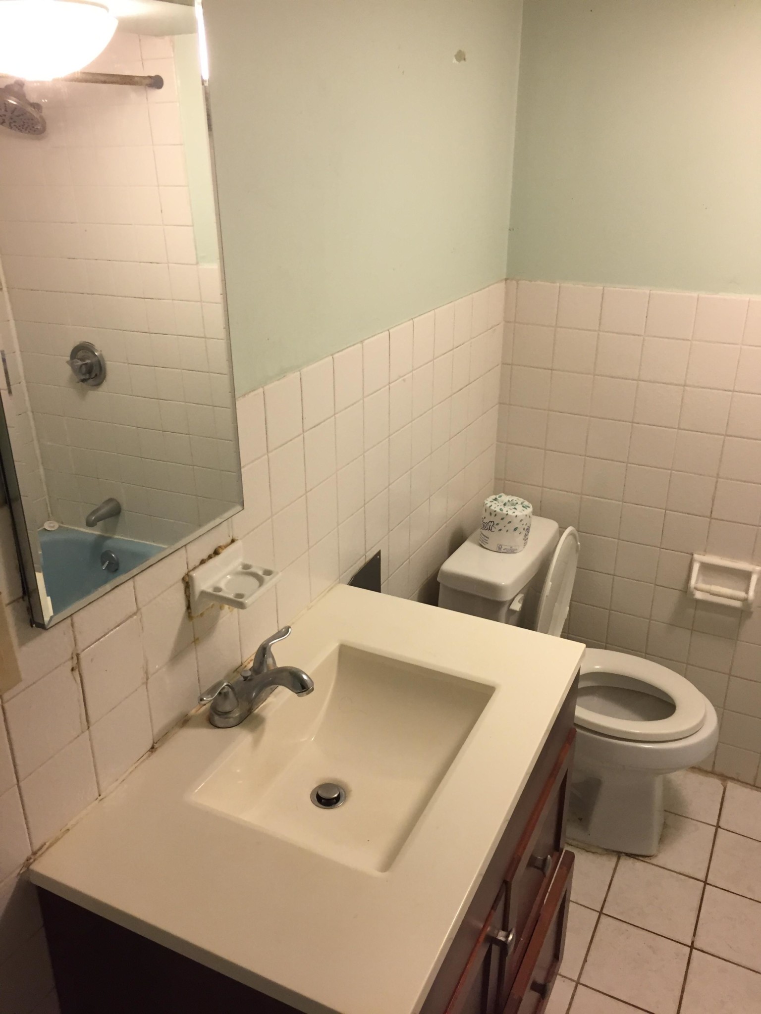 688 Parker St, Mission Hill