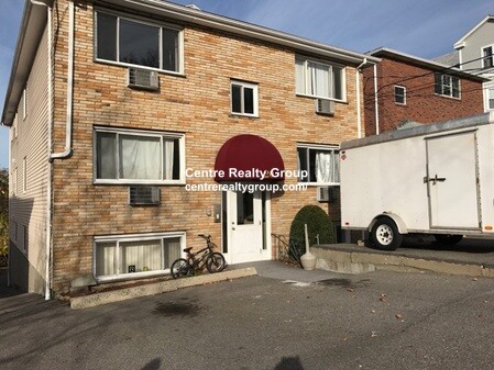 20 Coolidge Hill Rd, Watertown